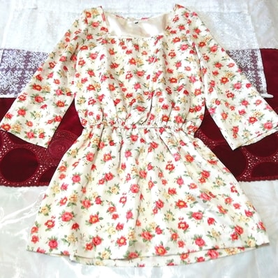 フローラルホワイト赤花柄長袖チュニック ネグリジェ ナイトウェア ワンピース Floral white red floral tunic negligee nightwear dress